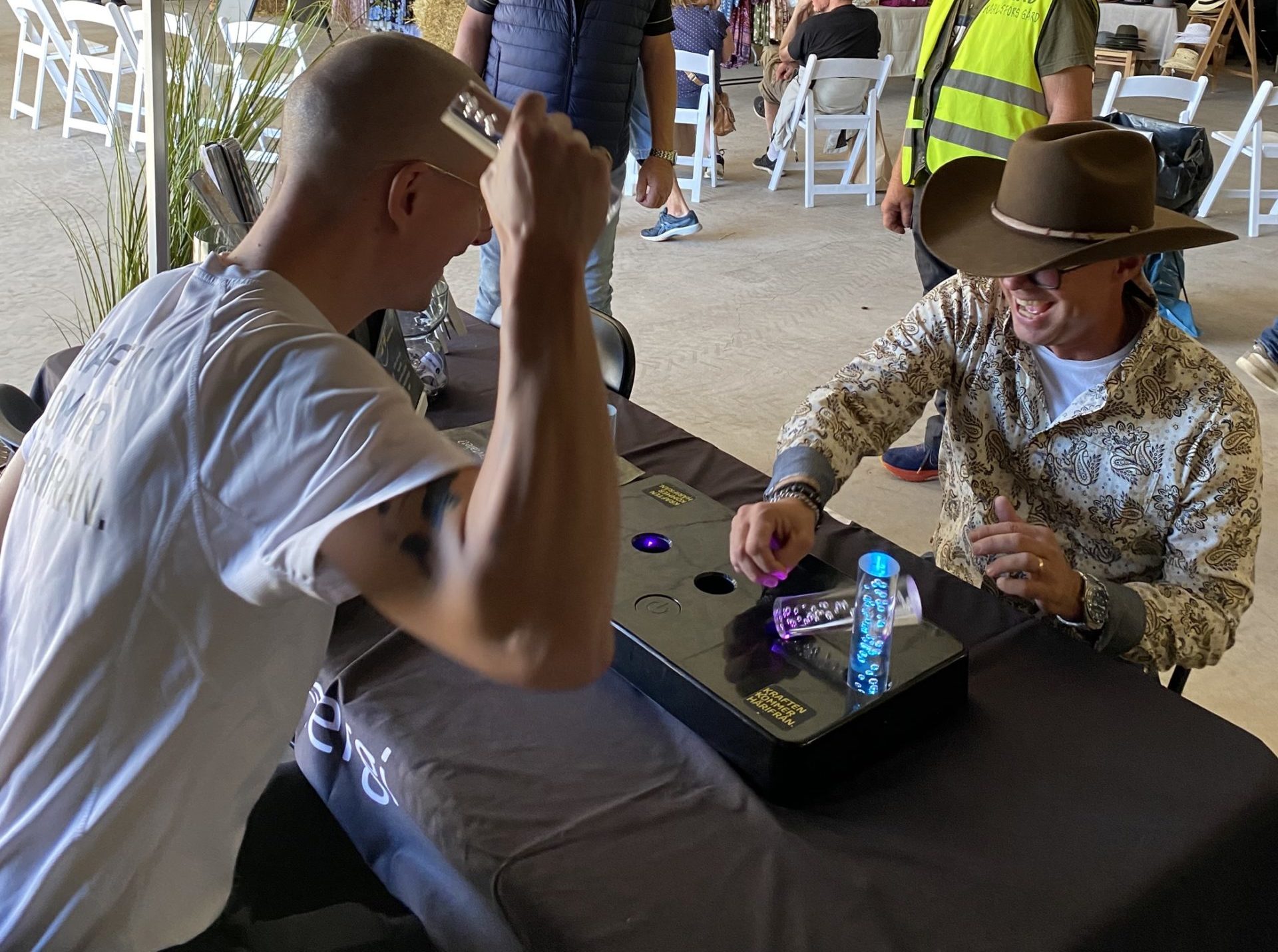 Ljuskampsduell på Karlsfors